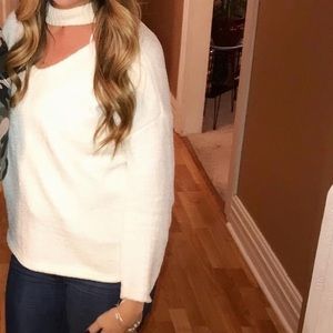 White choker sweater